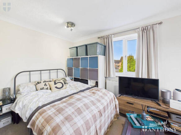 CAM03852G0-PR0477-STILL002-thumbnail-h750-70