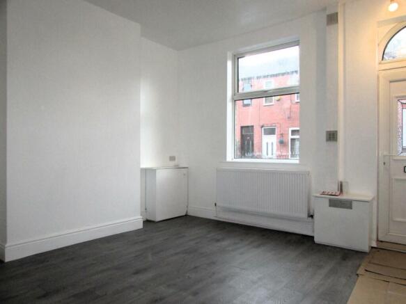 HobsonSt89lnge1.JPG