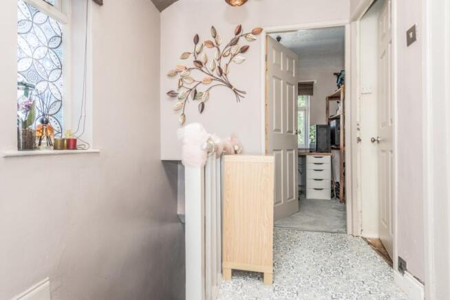 3 bed Semi-Detached for sale Image 9
