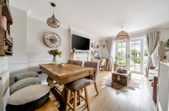 Sitting/Dining Room