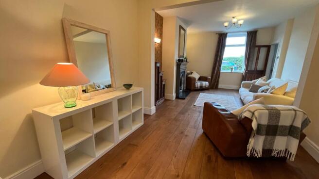 Good sized lounge, living area
