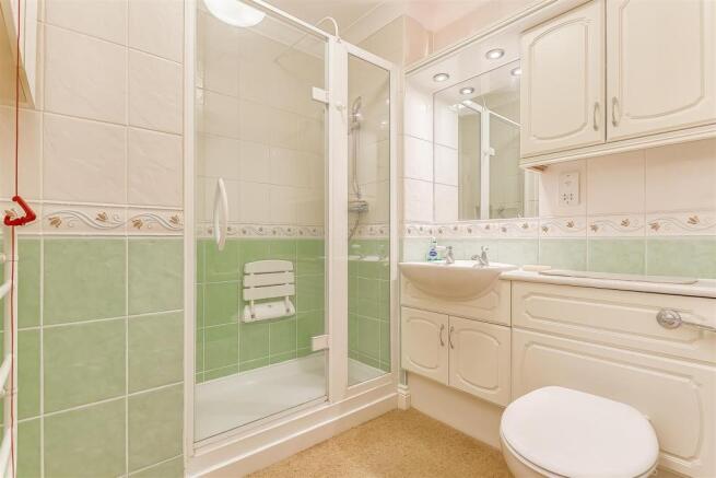 flat-pegasus-court-banstead-103.jpg