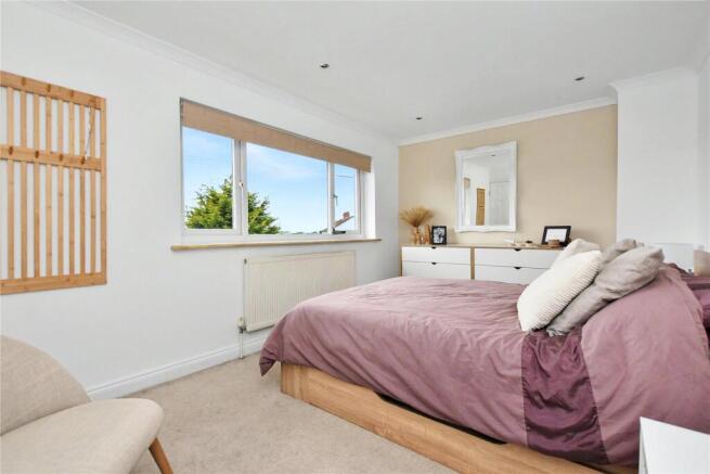 3 bed Semi-Detached for sale Image 6