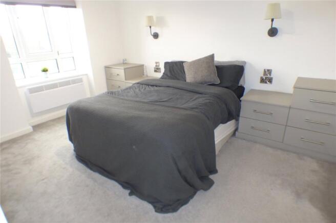 Bedroom 1 (2)
