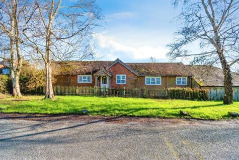 Pinkney Lane, Lyndhurst, SO43