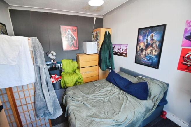 3 bed Terraced for sale Image 12