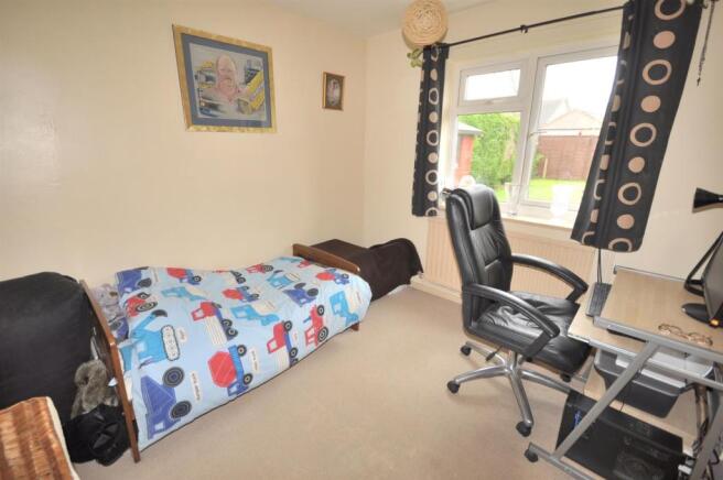 BEDROOM / RECEPTION