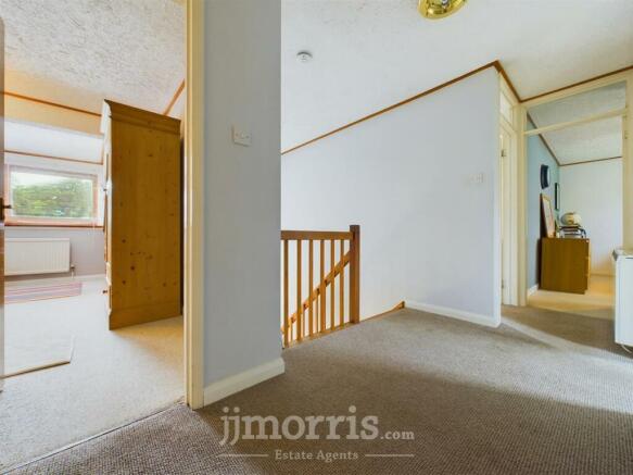 CAM03686G0-PR0133-STILL026.jpg