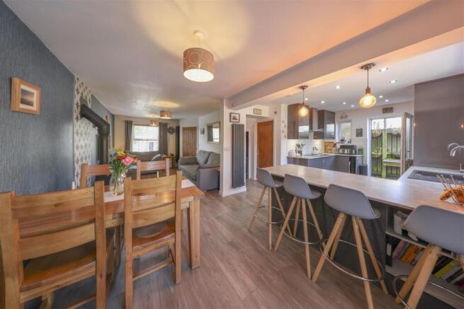 Open Plan Lounge / Dining / Kitchen