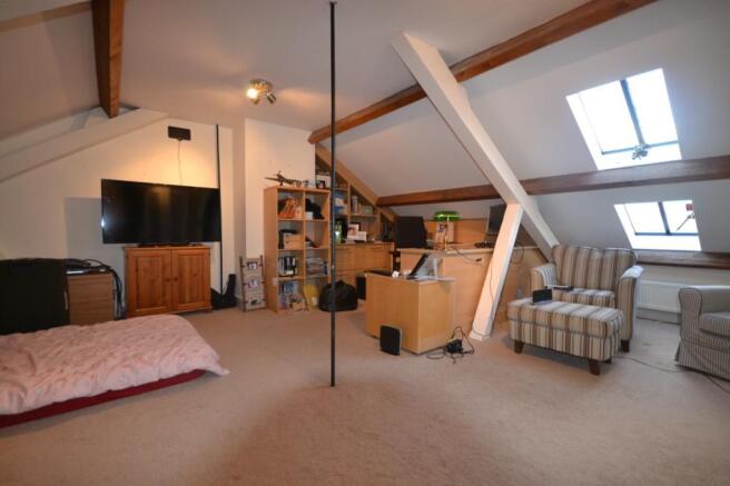 Bedroom 4 / Study