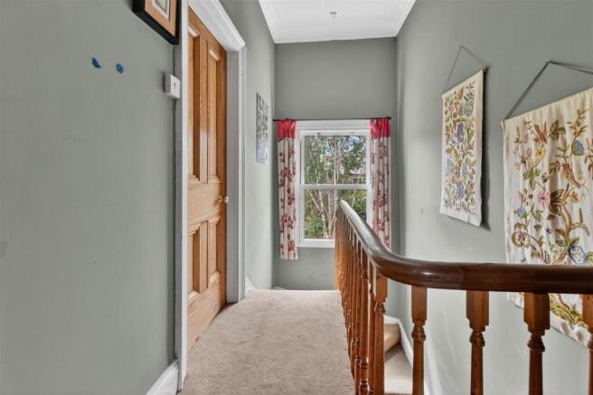 4 bed Terraced for sale Image 10