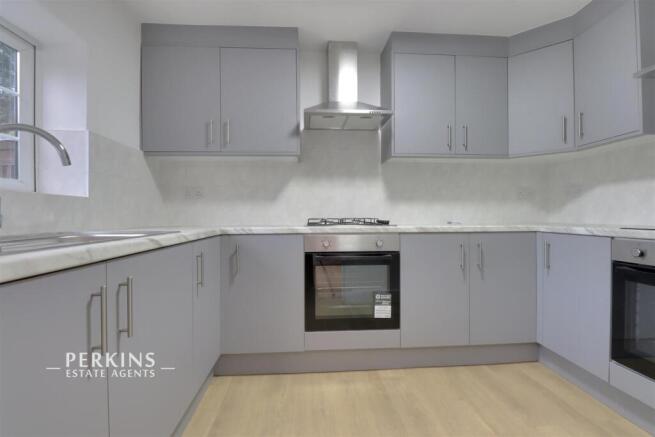 KITCHEN 2.jpg