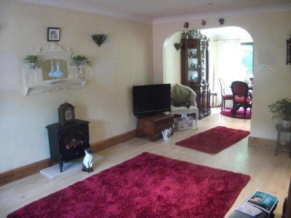 Lounge/Dining Room