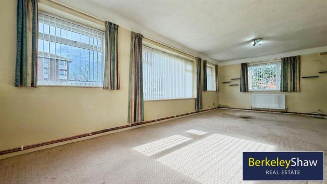 Living/dining room