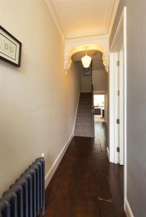 60 Kings Rd 1601.jpg