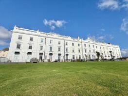 Flat 2, 33, Grand Parade, Plymouth PL1 3DQ