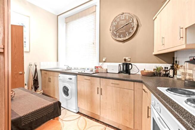 2 bed Apartment for sale Image 5