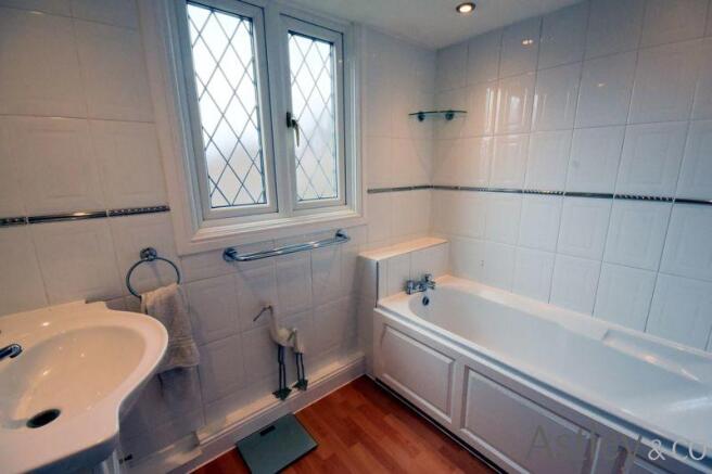 Main Bathroom