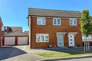 58, Ernest Fitches Way, Littlehampton BN17 7EP
