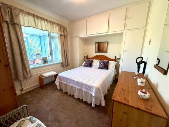 2 bed Detached Bungalow for sale Image 11