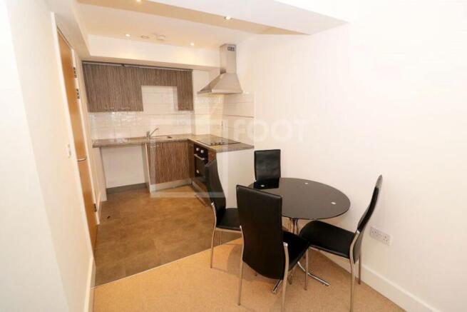 1 bed Apartment to rent Image 12