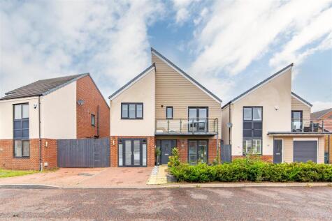 Greville Gardens, Great Park, NE13