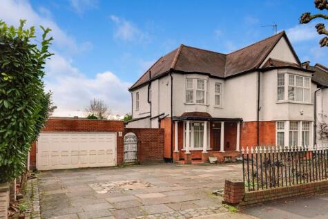 Beechwood Avenue, London, N3