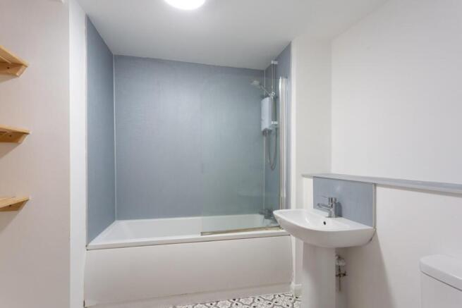 2 bed Apartment for sale Image 8