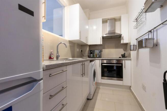 kitchen (1 of 1)-2.jpg