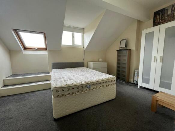 bed 3.jpeg