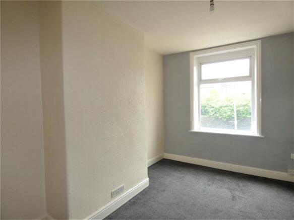 2 bed Terraced to rent Image 8