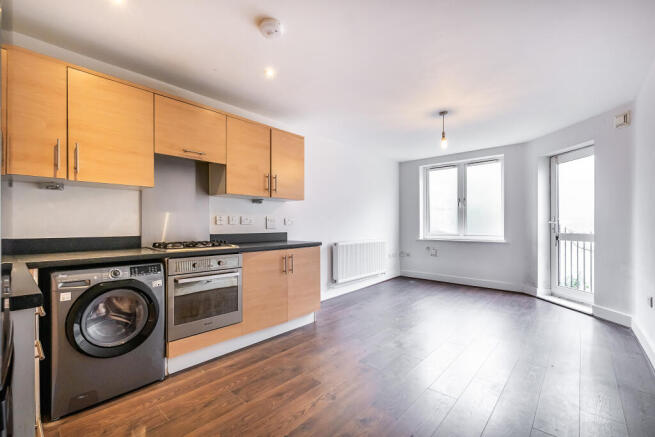 1-bed flat on Malvern Road, London, NW6, £260,000