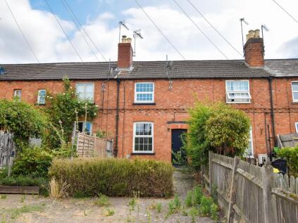 Queens Road, Towcester, NN12