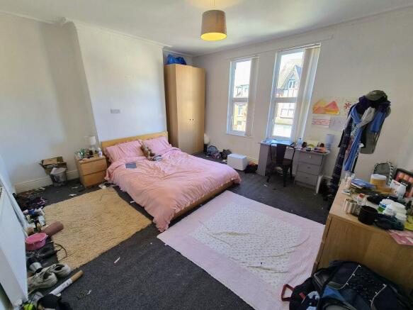 6 bed Terraced for sale Image 10