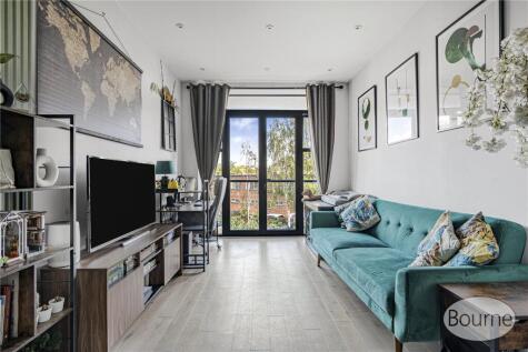 Albert Drive, Sheerwater, Woking, Surrey, GU21