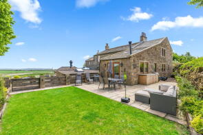 Thornton Moor Reservoir House, Thornton Moor Road, Oxenhope, Keighley BD22 9SP