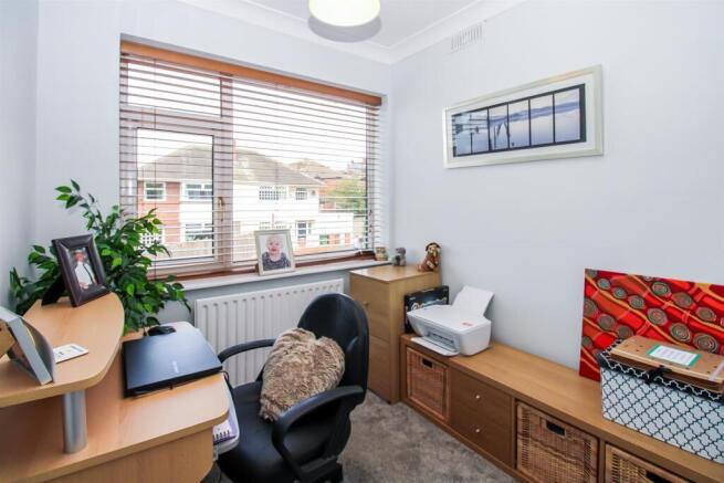 3 bed House for sale Image 8