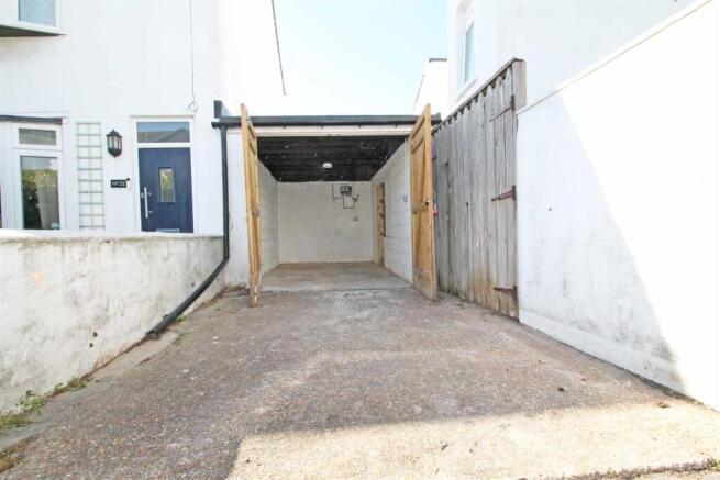 Garage & Driveway