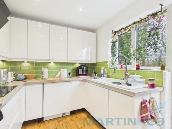 CAM01059G0-PR0350...