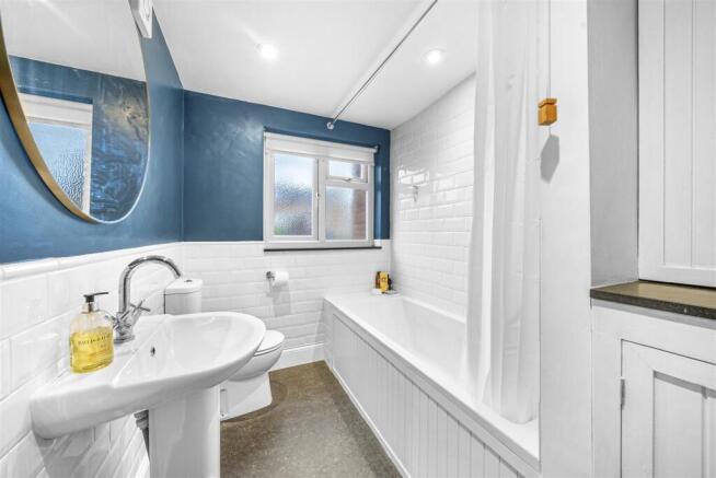 2 bed Terraced for sale Image 10