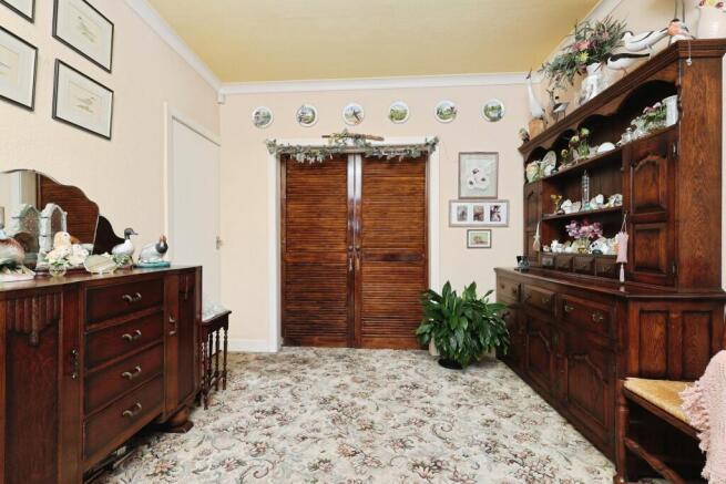 3 bed Semi-Detached for sale Image 5