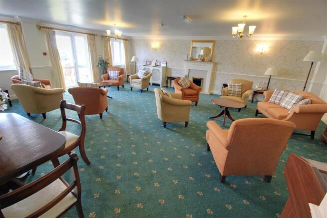 Owners Lounge.jpg