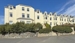 28, Cliff Apartments, Lon Y Don, Trearddur Bay, Holyhead LL65 2UZ