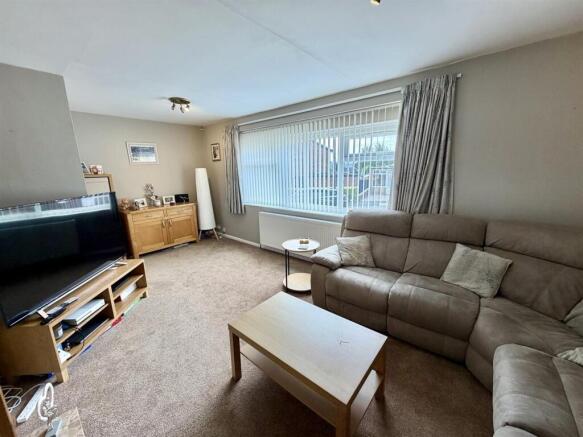 3 bed Semi-Detached for sale Image 5