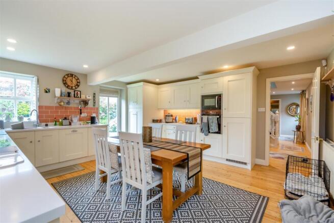 3 bed Barn Conversion for sale Image 10
