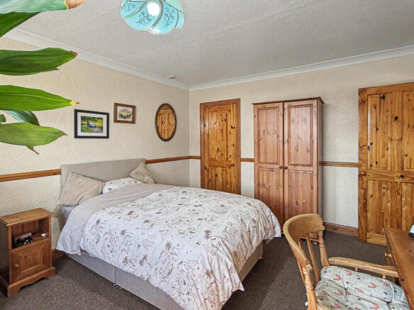 2 bed Detached Bungalow for sale Image 12