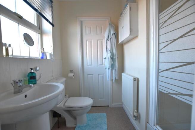 Jack & Jill En-suite