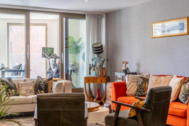 2 bed Apartment for sale Image 4