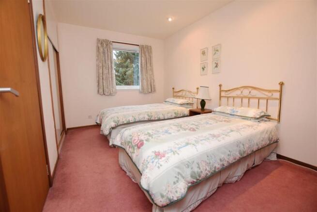Bedroom 2.JPG