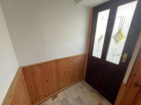 ENTRANCE HALLWAY